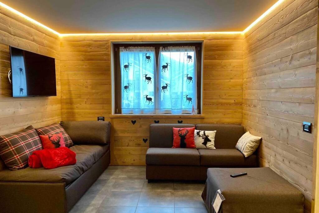 La Petite Maison D'Erika Aosta Buitenkant foto